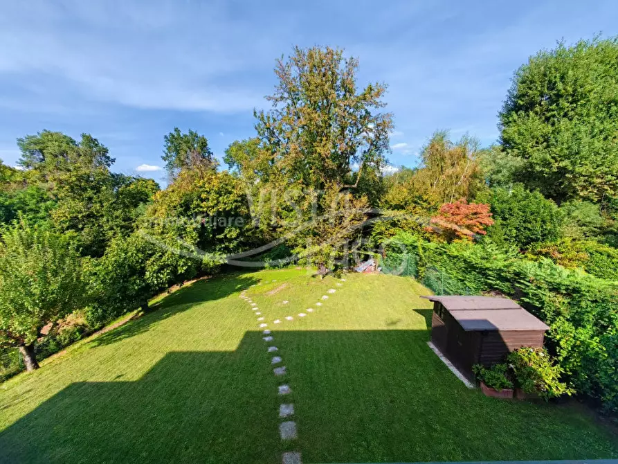 Immagine 23 di Villa in vendita  in Via Faì 31 Montano Lucino a Montano Lucino