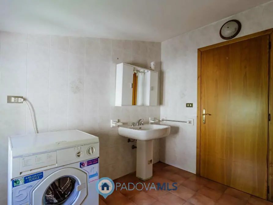 Immagine 36 di Rustico / casale in vendita  in Via Sassoni a Cinto Euganeo