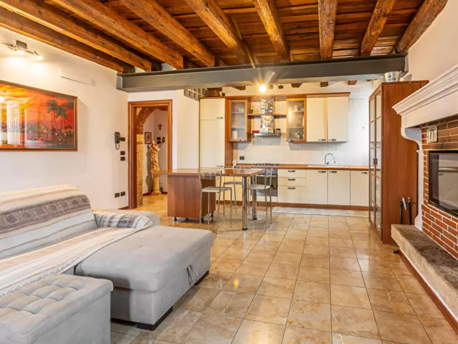 Immagine 2 di Appartamento in vendita  in Via Ex Internati a Pescantina