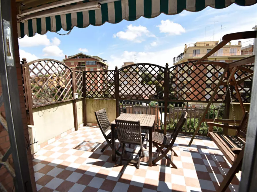 Immagine 2 di Attico in vendita  in Via Giulia Molino Colombini a Roma