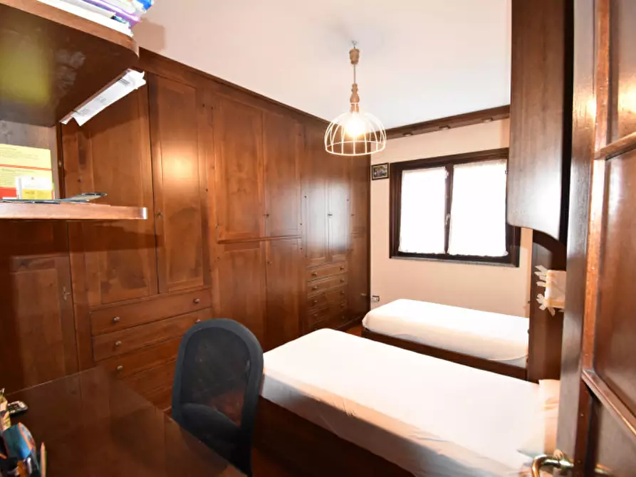 Immagine 8 di Attico in vendita  in Via Giulia Molino Colombini a Roma