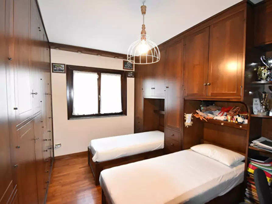 Immagine 9 di Attico in vendita  in Via Giulia Molino Colombini a Roma