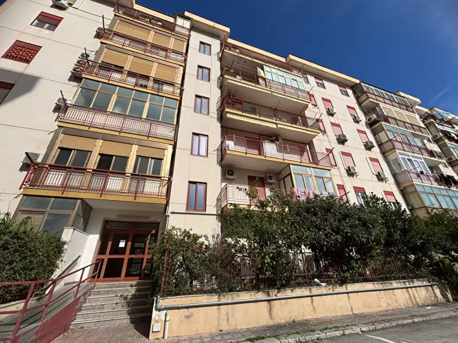 Immagine 2 di Appartamento in vendita  in Via Pietro Scaglione a Palermo