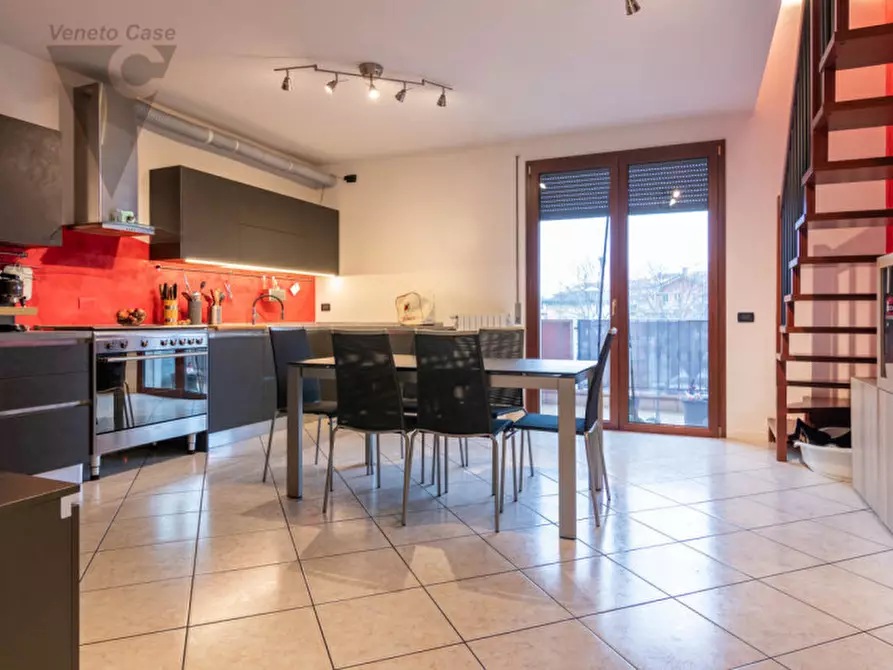 Immagine 4 di Appartamento in vendita  in Via Firenze a Ponte San Nicolò