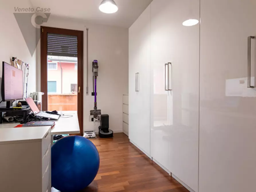 Immagine 12 di Appartamento in vendita  in Via Firenze a Ponte San Nicolò