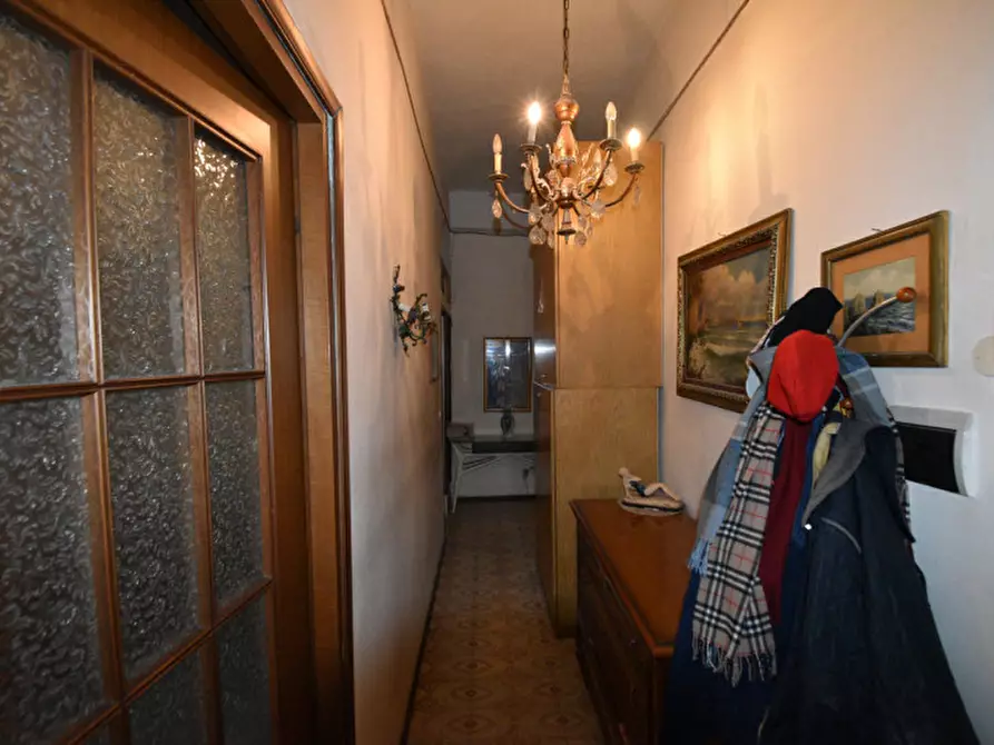 Immagine 3 di Appartamento in vendita  in Via Villafranca a Roma