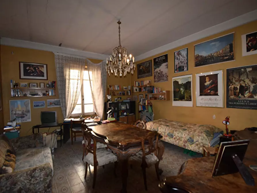 Immagine 6 di Appartamento in vendita  in Via Villafranca a Roma