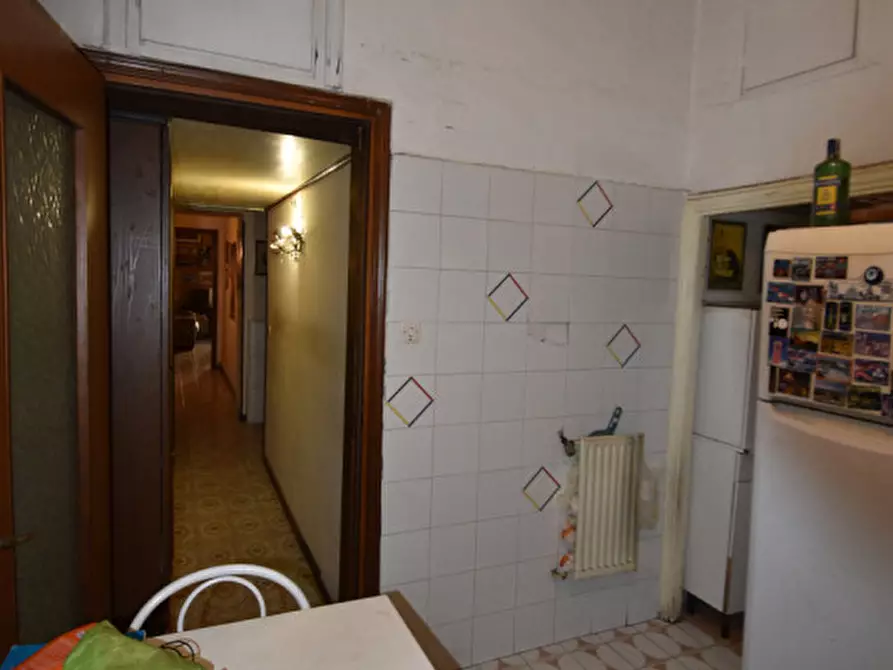 Immagine 12 di Appartamento in vendita  in Via Villafranca a Roma