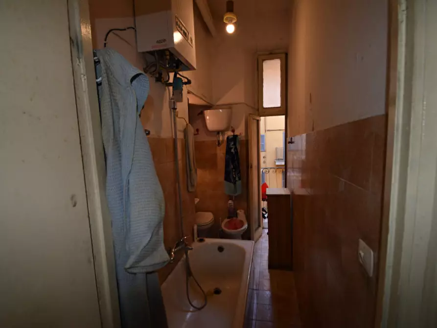 Immagine 12 di Appartamento in vendita  in Via Villafranca a Roma