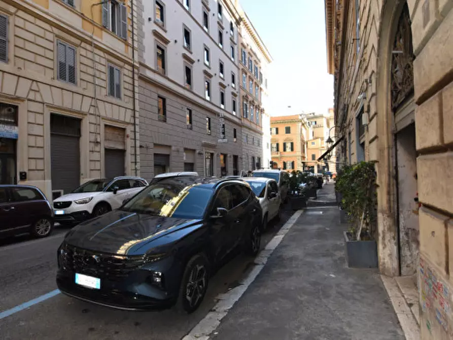 Immagine 23 di Appartamento in vendita  in Via Villafranca a Roma