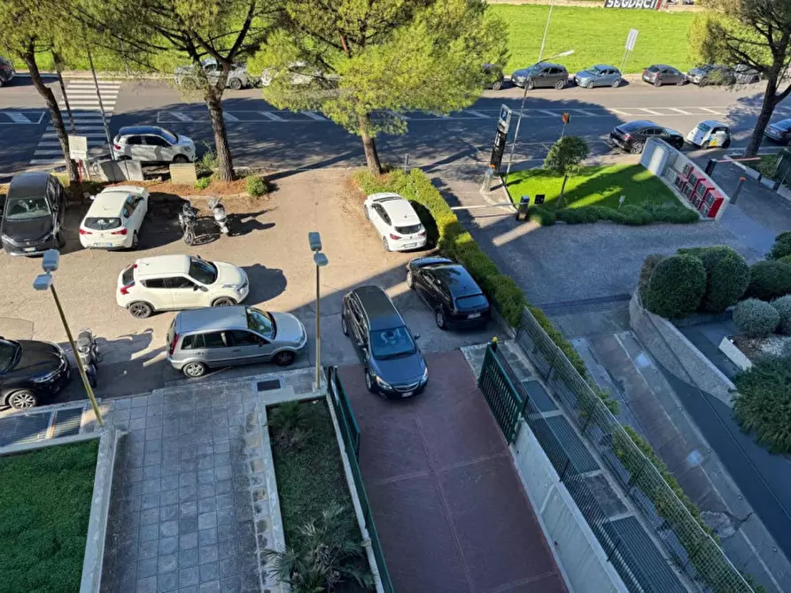 Immagine 6 di Ufficio in vendita  in Via Don Luigi Guanella, 15g, 70124 Bari BA, Italia a Bari