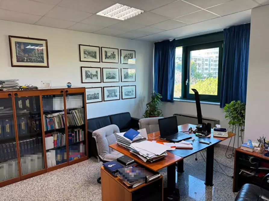 Immagine 13 di Ufficio in vendita  in Via Don Luigi Guanella, 15g, 70124 Bari BA, Italia a Bari