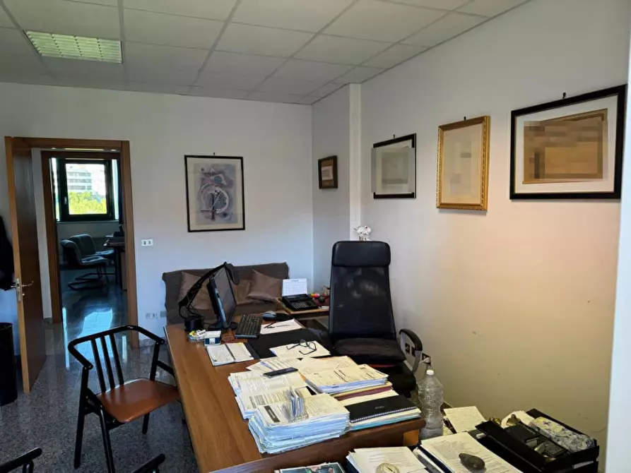 Immagine 16 di Ufficio in vendita  in Via Don Luigi Guanella, 15g, 70124 Bari BA, Italia a Bari
