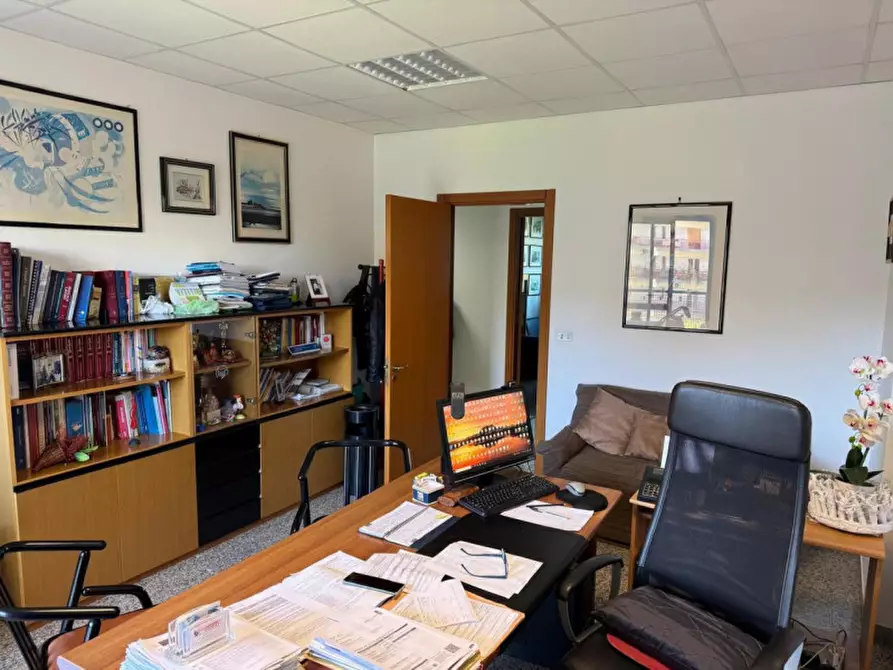 Immagine 17 di Ufficio in vendita  in Via Don Luigi Guanella, 15g, 70124 Bari BA, Italia a Bari