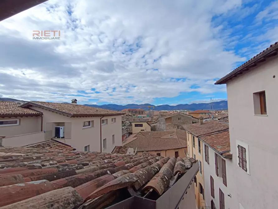 Immagine 29 di Attico in vendita  in via roma, 30 a Rieti