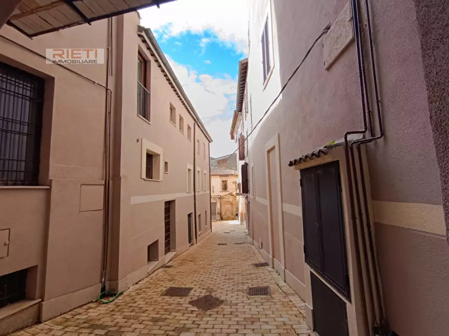 Immagine 35 di Attico in vendita  in via roma, 30 a Rieti