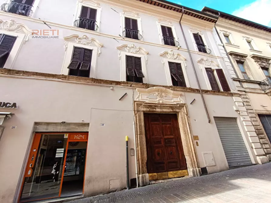 Immagine 36 di Attico in vendita  in via roma, 30 a Rieti
