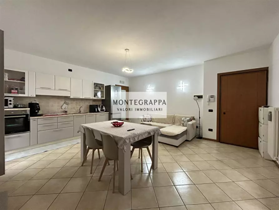 Immagine 1 di Appartamento in vendita  in Via Verdi a Castelfranco Veneto