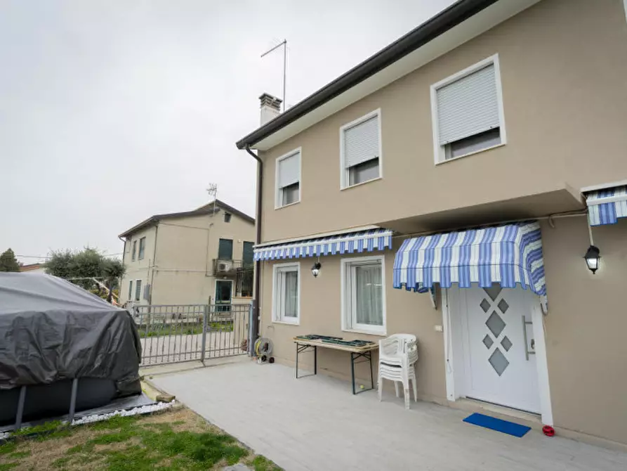 Immagine 3 di Casa bifamiliare in vendita  in VIA CASALSERUGO 20 MASERA' DI PADOVA a Masera' Di Padova