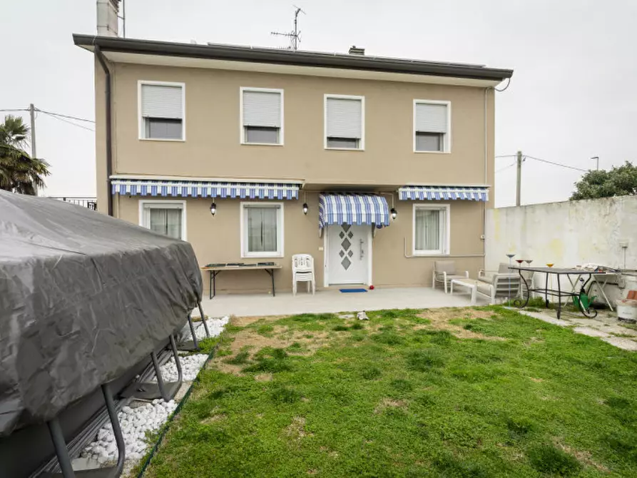 Immagine 4 di Casa bifamiliare in vendita  in VIA CASALSERUGO 20 MASERA' DI PADOVA a Masera' Di Padova