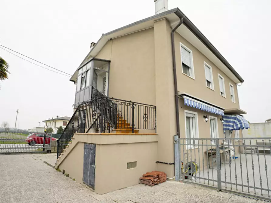 Immagine 23 di Casa bifamiliare in vendita  in VIA CASALSERUGO 20 MASERA' DI PADOVA a Masera' Di Padova