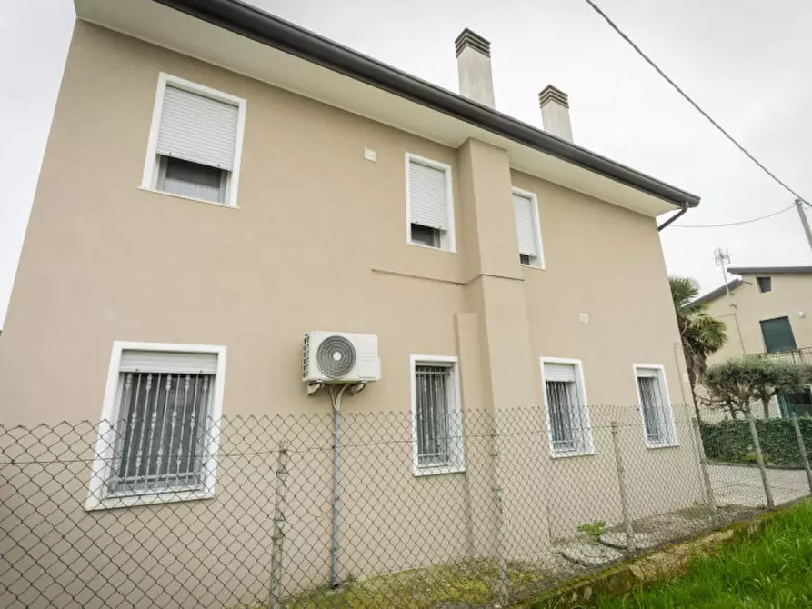 Immagine 27 di Casa bifamiliare in vendita  in VIA CASALSERUGO 20 MASERA' DI PADOVA a Masera' Di Padova