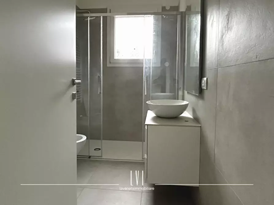 Immagine 8 di Appartamento in vendita  in via Aquileia 162 a Jesolo