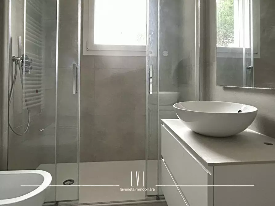 Immagine 10 di Appartamento in vendita  in via Aquileia 162 a Jesolo