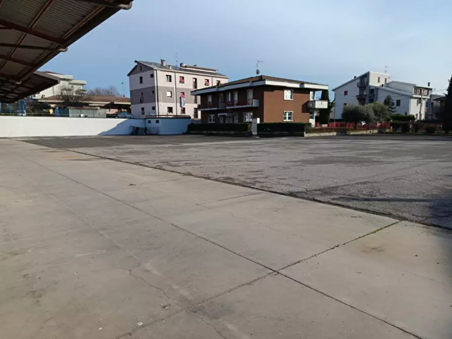 Immagine 2 di Capannone industriale in vendita  in Via Stazione a Calcinato