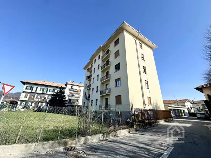 Immagine 1 di Appartamento in vendita  in Via Monte Grappa 1 a Vigliano Biellese