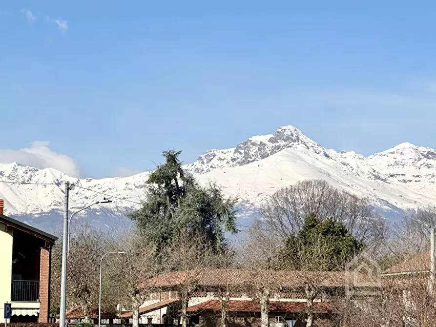 Immagine 3 di Appartamento in vendita  in Via Monte Grappa 1 a Vigliano Biellese