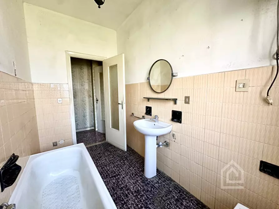 Immagine 11 di Appartamento in vendita  in Via Monte Grappa 1 a Vigliano Biellese