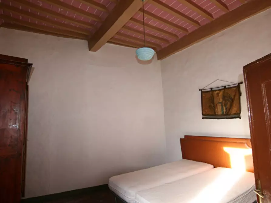 Immagine 13 di Appartamento in vendita  a Sinalunga