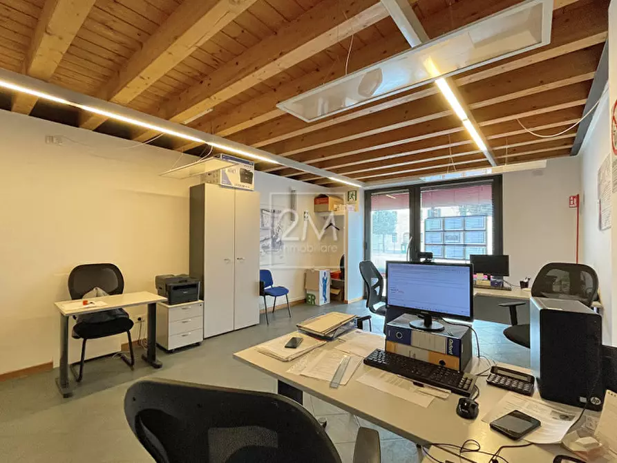 Immagine 6 di Negozio in affitto  in Via Nino Bixio a Villafranca Di Verona