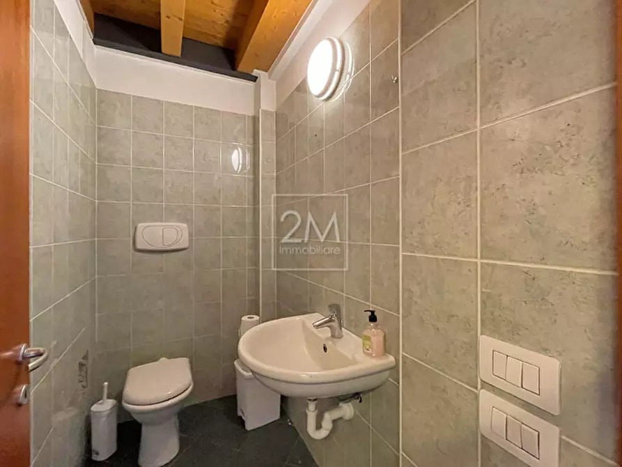 Immagine 9 di Negozio in affitto  in Via Nino Bixio a Villafranca Di Verona