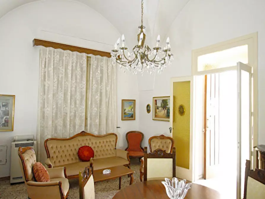 Immagine 19 di Casa indipendente in vendita  in Via Francesco De Pinedo a Casarano