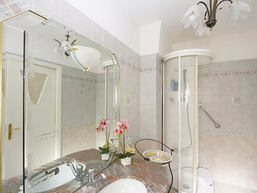 Immagine 34 di Casa indipendente in vendita  in Via Francesco De Pinedo a Casarano