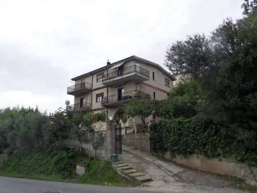 Immagine 1 di Appartamento in vendita  in Via Nazionale, 9 a Carolei