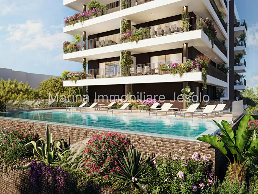 Immagine 3 di Appartamento in vendita  in Via Pietro Mascagni a Jesolo