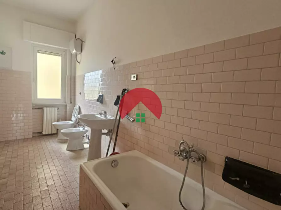 Immagine 9 di Ufficio in affitto  in Via Nazionale a Matera