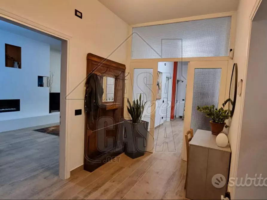 Immagine 4 di Casa bifamiliare in vendita  in Corso Delle terme a Montegrotto Terme