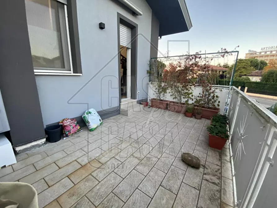 Immagine 24 di Casa bifamiliare in vendita  in Corso Delle terme a Montegrotto Terme