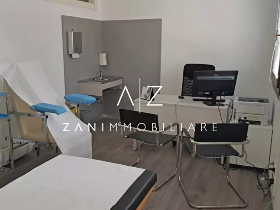 Immagine 2 di Negozio in affitto  in Corso XXIX Aprile a Castelfranco Veneto