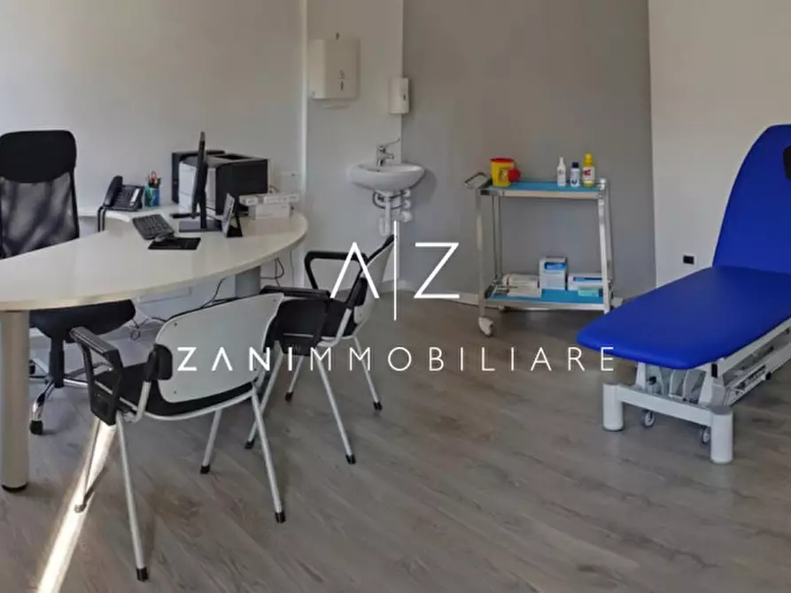 Immagine 3 di Negozio in affitto  in Corso XXIX Aprile a Castelfranco Veneto