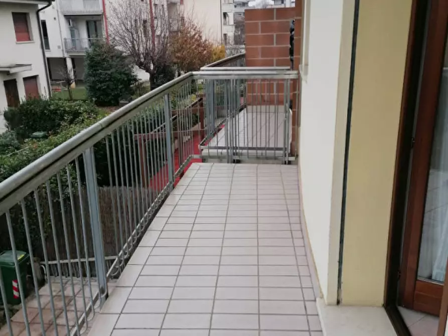 Immagine 9 di Appartamento in affitto  in via cavour a Altavilla Vicentina