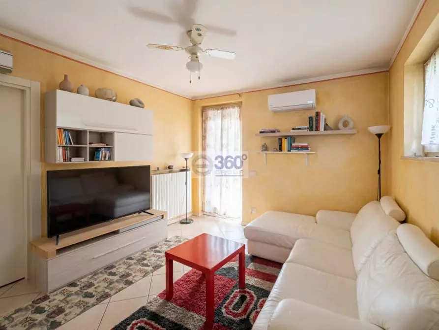 Immagine 3 di Appartamento in vendita  in Via Degli Alpini a Passirano