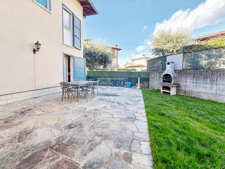 Immagine 10 di Appartamento in vendita  in Via Degli Alpini a Passirano