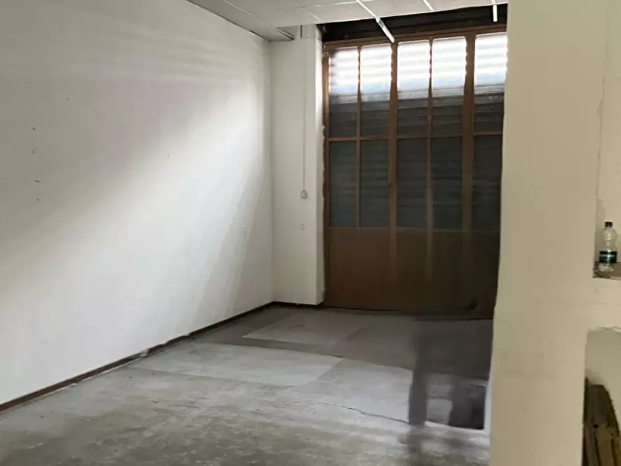 Immagine 8 di Magazzino in affitto  in Via Podgora 16 a Torino