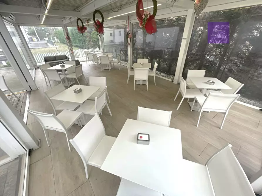 Immagine 19 di Attività commerciale in vendita  a Abano Terme