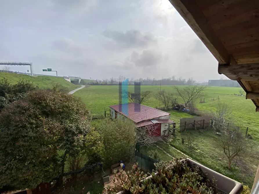Immagine 5 di Appartamento in vendita  in Strada Statale 45 bis Cascina Malfatto 12 a Poncarale